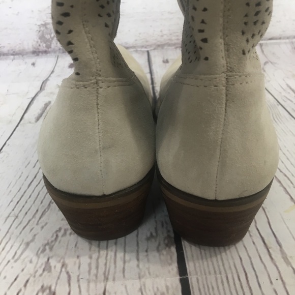 BCBGeneration Cowboy Boots - Picture 7 of 8